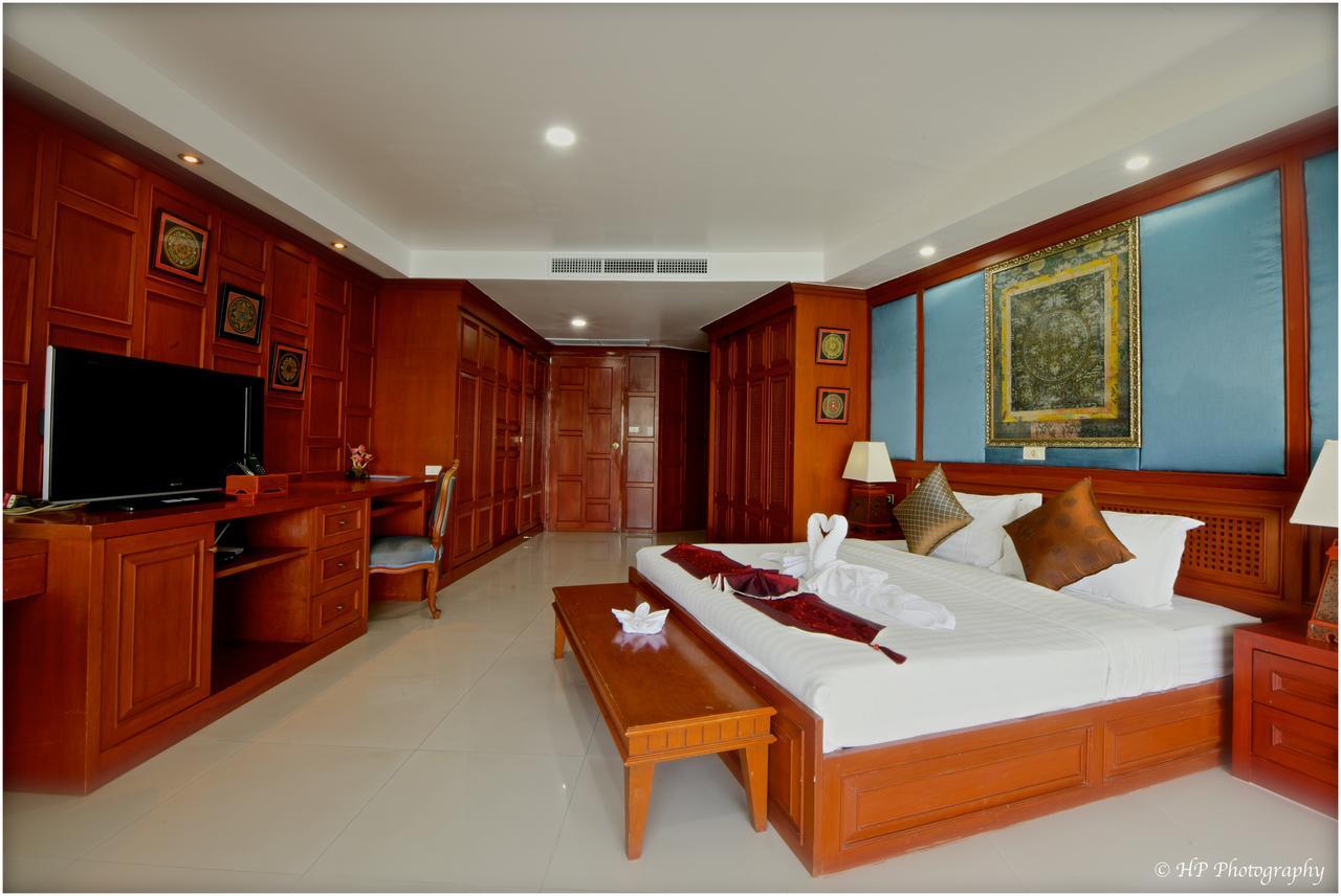 Villa Regtuk Patong Bagian luar foto