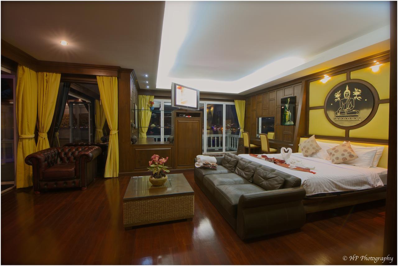 Villa Regtuk Patong Bagian luar foto